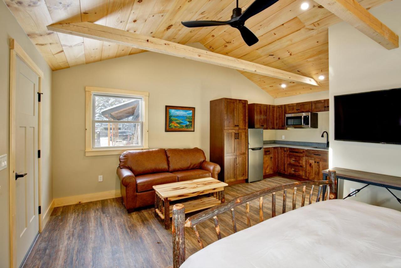 The Lodge By Sunapee Stays Екстериор снимка